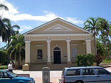 Townsville Magistrates Court, 2003.jpg