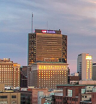 <span class="mw-page-title-main">One US Bank Plaza</span> Skyscraper building in Downtown St. Louis