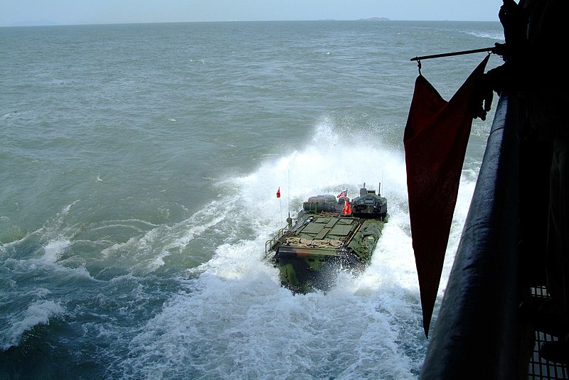 File:US Navy 060329-N-4772B-143 An Amphibious Assault Vehicle (AAV) from the 31st Marine Expeditionary Unit (MEU) departs the well deck of the amphibious dock landing ship USS Harpers Ferry (LSD 49).jpg