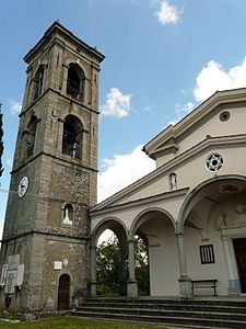 Ugliancaldo (Casola in Lunigiana) -église de sant'andrea et campanile2.jpg