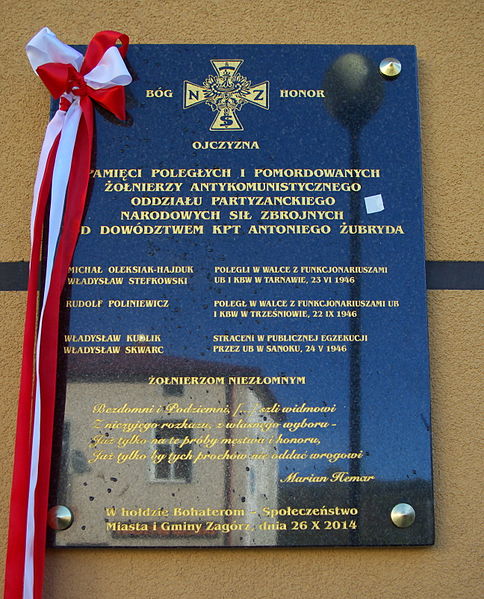 File:Unveiling of memorial plaque to NSZ soldiers in Zagórz (26.10.2014) 8.jpg