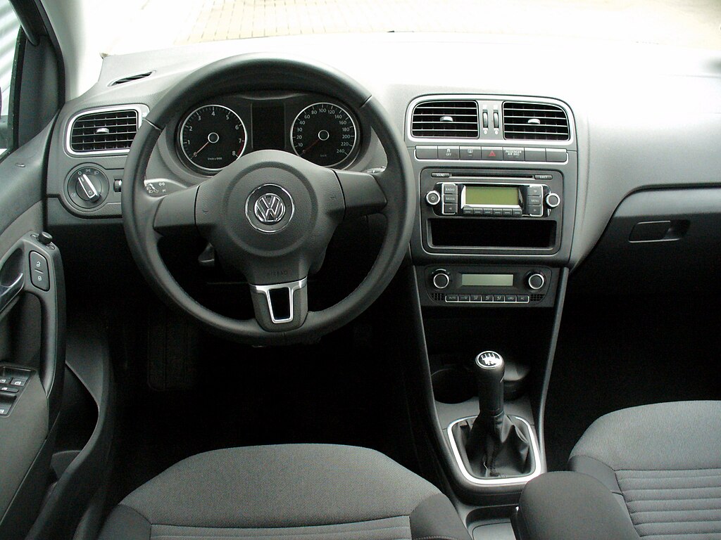 Datei Vw Polo V 1 2 Comfortline Pepper Grey Interieur Jpg