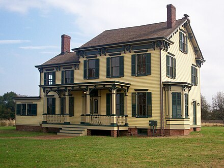 Van Liew-Suydam House in 2006 Van Liew-Suydam House in Somerset, New Jersey on 19 October 2006.jpg