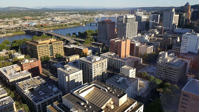 File:View from Portland City Grill 3, 2016.jpg