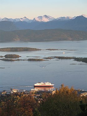 Parte do arquipélago de Molde, visto de Molde.