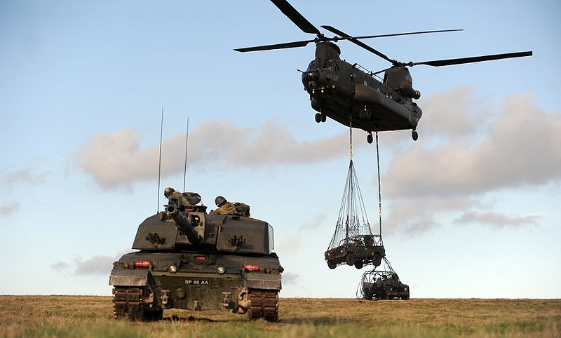 File:WESTCOUNTRY ARMY RESERVISTS CALL IN CHINOOK HELICOPTER DURING DYNAMIC TRAINING WEEKEND MOD 45156736.jpg