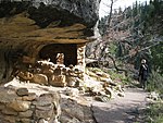 Valnød canyon cliff dwellings.jpg