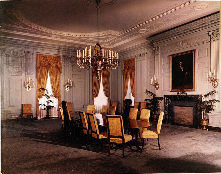 File:White House State Dining Room, 07.15.1952.jpg