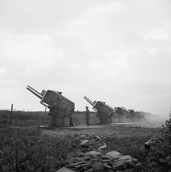 File:Z battery Merseyside 1942 IWM H 21141.jpg