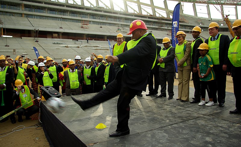 File:Zuma Stadium Tour, 2009 World Economic Forum on Africa.jpg