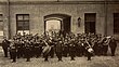 Преображенский полк. 1-й и 2-й музыкальные хоры, в центре капельмейстер Шинделар. 1891 г.