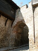 Хисаркапия -източен вход на крепостта.JPG