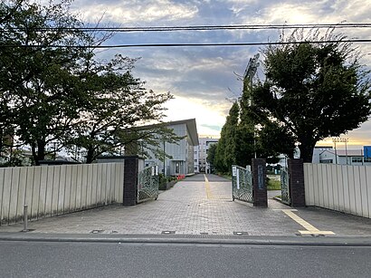 戸田市立新曽中学校への交通機関を使った移動方法