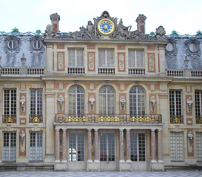 File:017Versailles Court-2.jpg