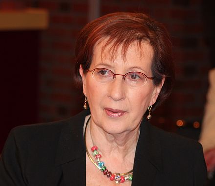 Heide Simonis, première femme chef de gouvernement en Allemagne.