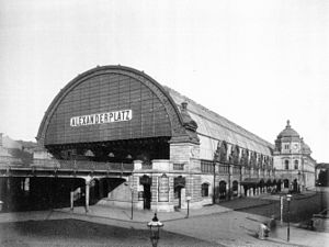 Bahnhof Berlin Alexanderplatz: Lage, Stadtbahnhof, U-Bahnhof