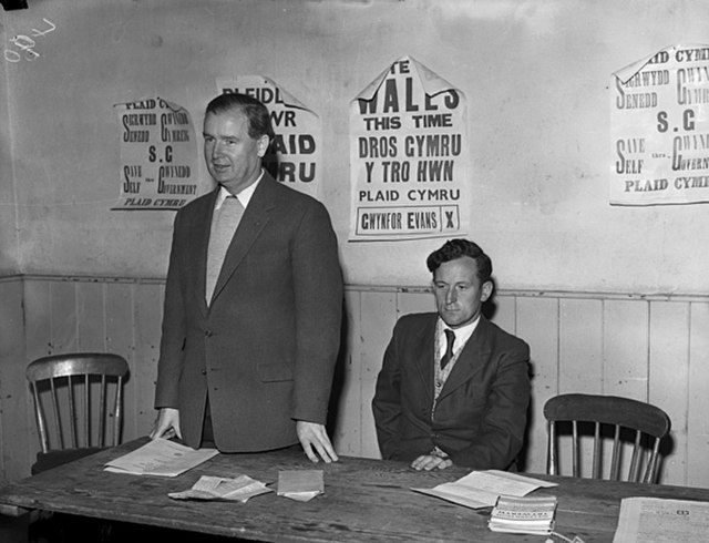 1959 election in Merioneth. Gwynfor Evans, standing, is talking at Bryncrug
