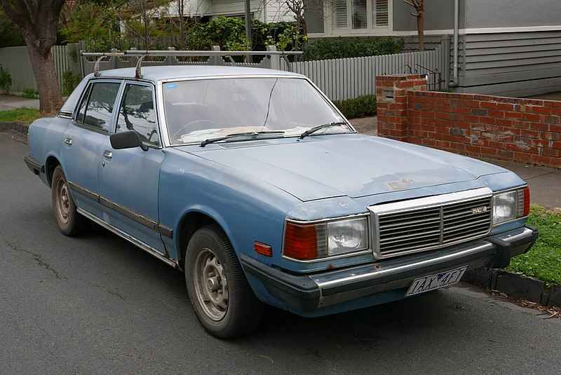 File:1980 Mazda 929L (LA4) Deluxe sedan (2015-07-24) 01.jpg