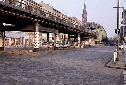 So kommt man zu der Skalitzer Straße mit den Öffentlichen - Mehr zum Ort Hier