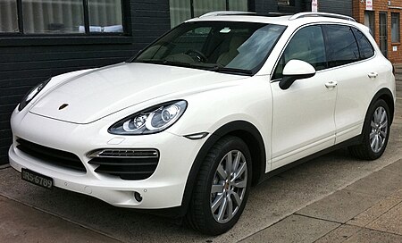 2010-2011 Porsche Cayenne (92A MY11) S wagon (2011-08-03) 01.jpg