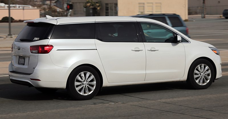 File:2016 Kia Sedona EX, California (rear right).jpg