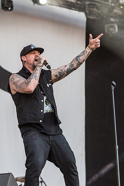 Joel Madden Net Worth, Biography, Age and more