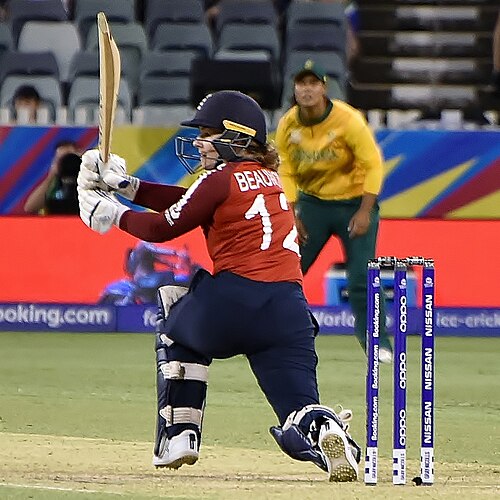 Beaumont batting for England during the 2020 ICC Women's T20 World Cup