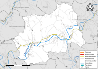 Carte en couleur présentant le réseau hydrographique de la commune