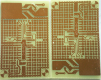 Zwei Boards fertig geätzt, bereit zum Bohren