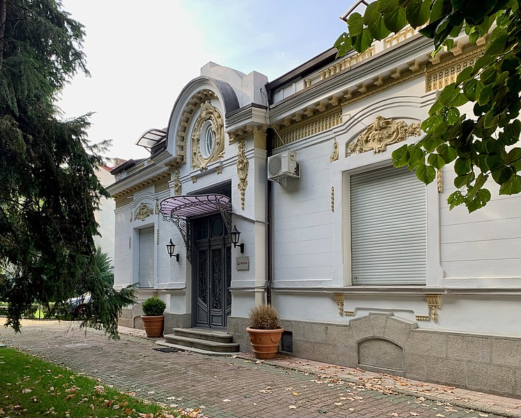 File:2 Strada Profesorilor, Bucharest (01).jpg