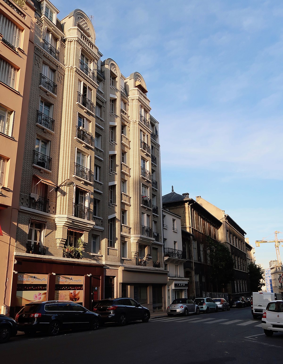 File:La Grande épicerie de Paris, 80 rue de Passy, Paris 16e 1.jpg -  Wikimedia Commons