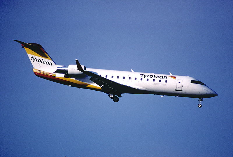 File:94bv - Tyrolean Airways Canadair RJ200LR; OE-LCL@ZRH;16.05.2000 (5256687235).jpg