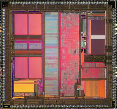 AMD 80486DX4-100 die.JPG