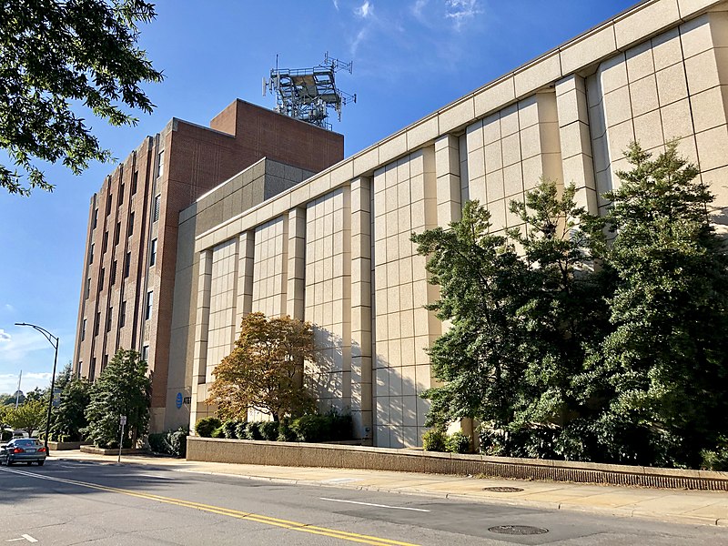 File:AT&T Building, Winston-Salem, NC (49030496983).jpg