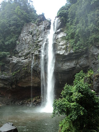 <span class="mw-page-title-main">Aberdeen Falls</span> Waterfall in Ginigathena, Sri Lanka