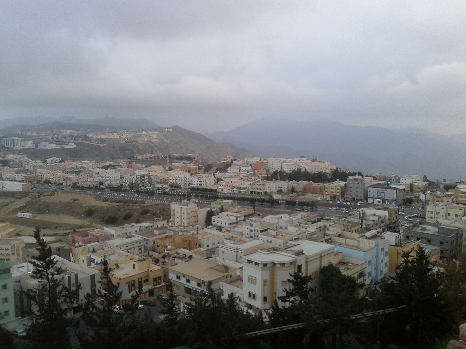 Асир. Abha City. Джабаль Савда асир. Город Абха фото. Верхний асир.