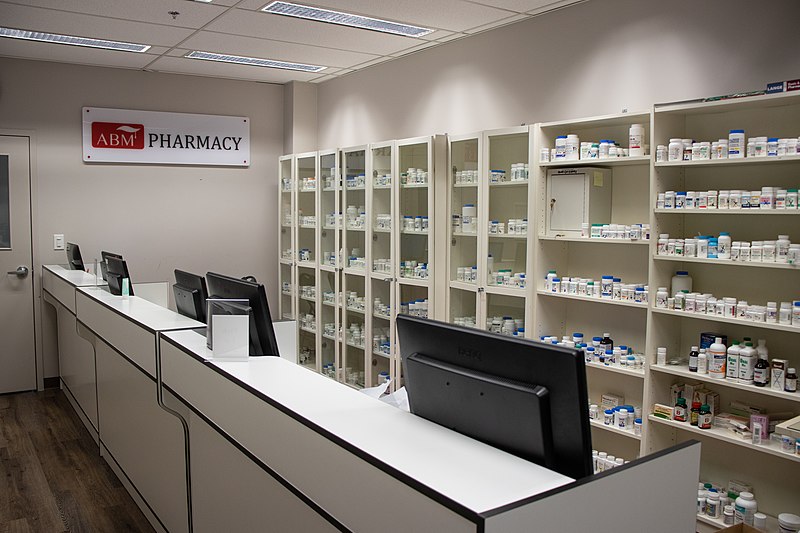 Pharmacie d'officine — Wikipédia