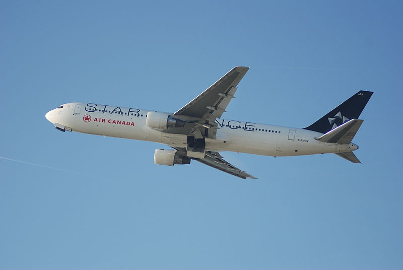 File:Air Canada Boeing 767-300; C-FMWY@ZRH;13.12.2006 440dk (4276960085).jpg