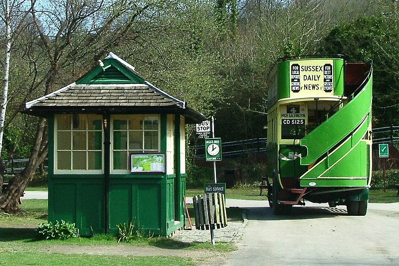 File:Amberley bus.jpg