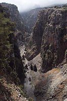 English: Aradena Gorge, Crete Polski: Wąwóz Aradena Ελληνικά: Φαράγγι Αράδαινας, Κρήτη