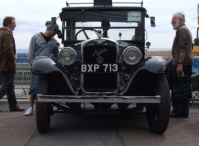 File:Austin 124 taxicab 3497933417.jpg