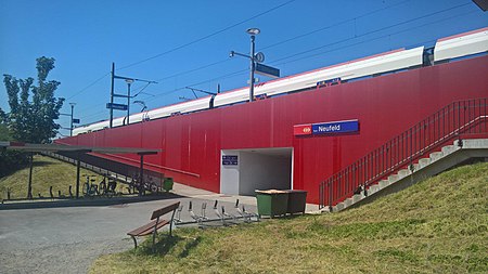 Baar Neufeld railway station