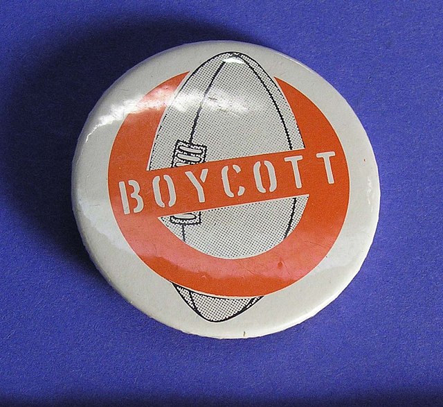Rugby badge protest