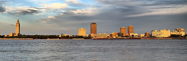 Image: Baton Rouge skyline 2013 cropped 2
