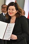 Beata Maciejewska odbiera zaświadczenie o wyborze na posła IX kadencji.JPG