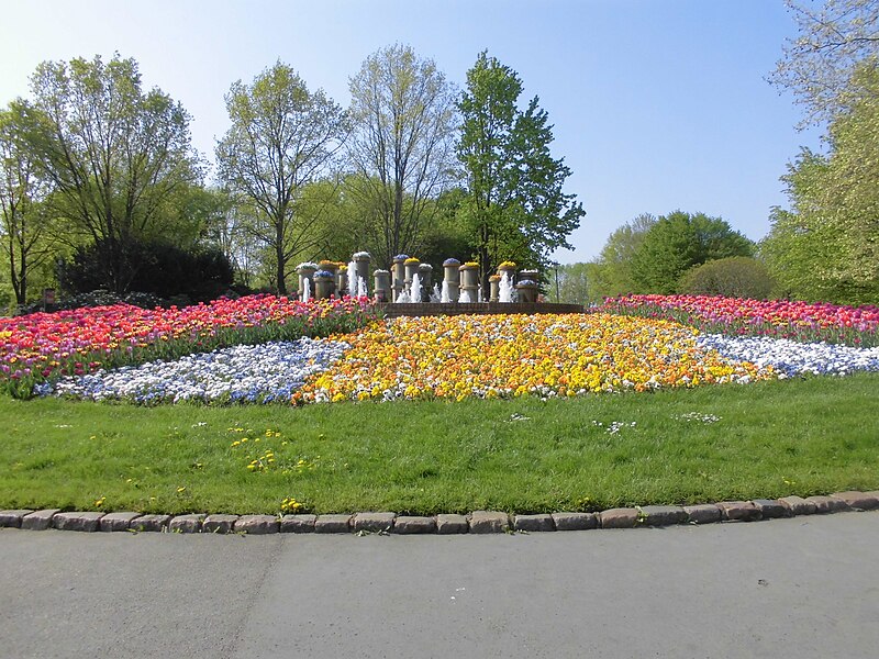 File:Berlin Gärten der Welt lub 2014-04-25.jpg