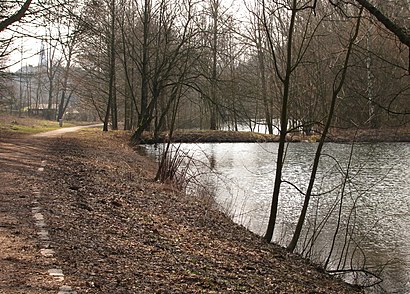 So kommt man zu Grummer Teiche mit den Öffentlichen - Mehr zum Ort Hier