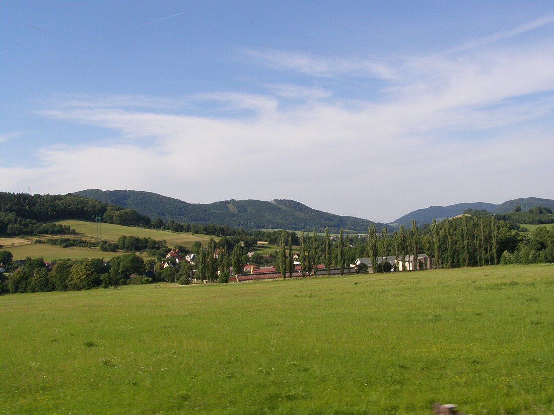 File:Bordovice, sever.jpg