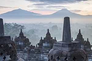 婆羅浮屠: 詞源, 地理, 歷史沿革