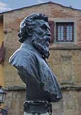 Floransa'daki Ponte Vecchio'daki Benvenuto Cellini büstü